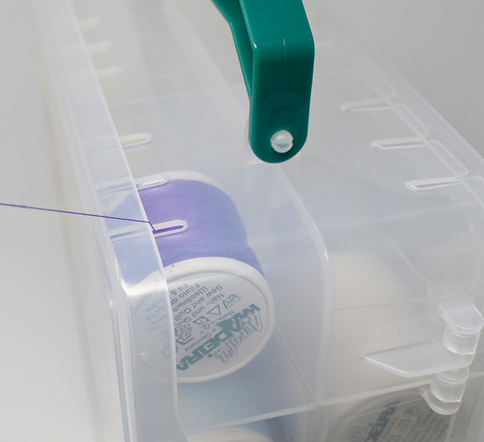 Aerofil 120 – Quilt Box, 40 440-yard (400m) and 22 1100-yard (1000m) Spools Thread Assortment Boxes Madeira Quilting Thread