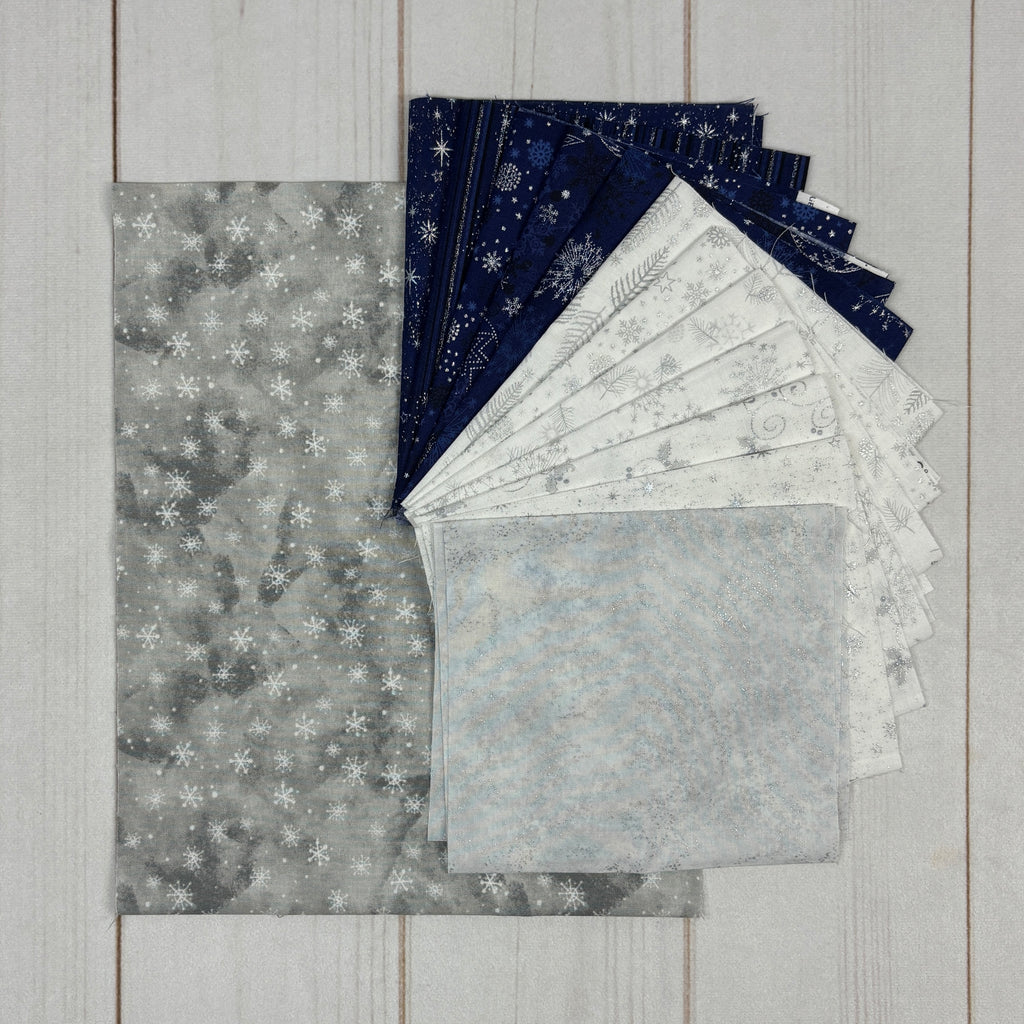 We Love Christmas Metallic Blue & Silver Lil' Bundle Fabrics Stof   