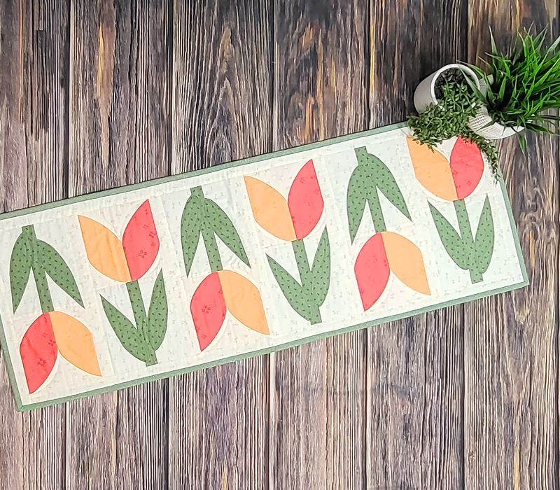 Coming Up Tulips Table Runner - Pattern and video class Pattern GE Designs   